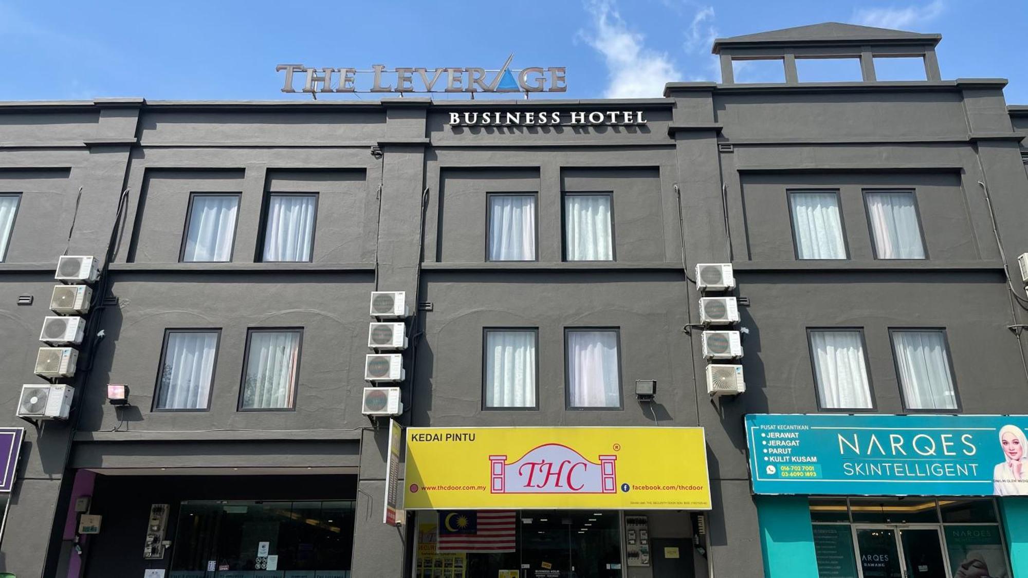 杠杆商务酒店 - 万挠 外观 照片
